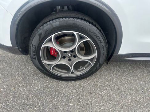 Used 2022 Alfa Romeo Stelvio Ti w/ Active Assist Plus Package image 5