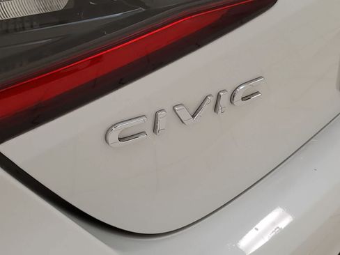Certified 2025 Honda Civic Sport image 19