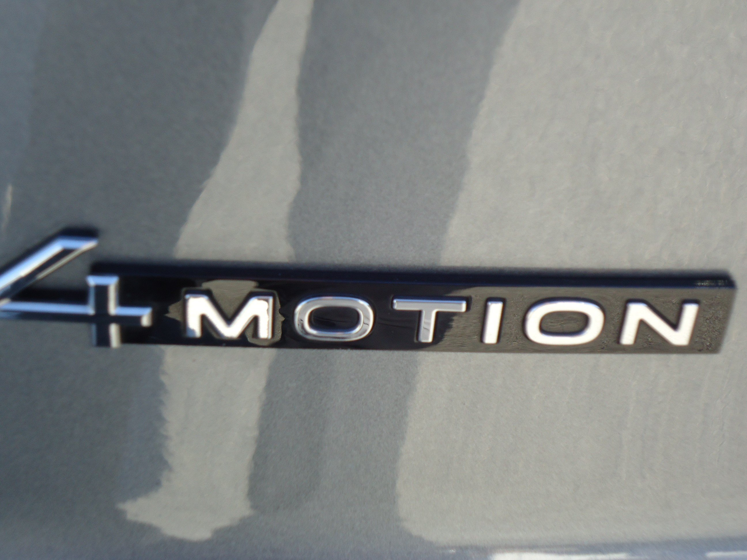 Used 2024 Volkswagen Atlas Cross Sport SEL Premium R-Line AWD/4WD image 10