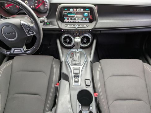 Used 2018 Chevrolet Camaro SS image 8