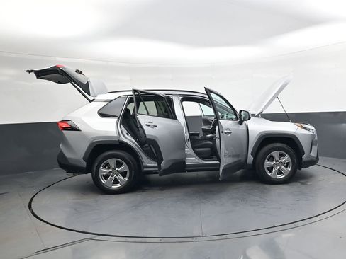 Used 2023 Toyota RAV4 XLE w/ Convenience Package image 43