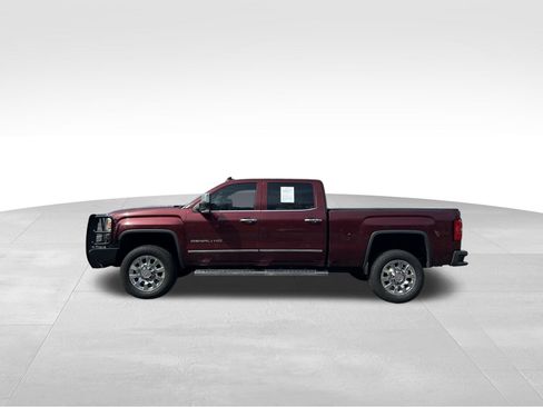 Used 2016 GMC Sierra 2500 Denali w/ Driver Alert Package AWD/4WD image 2