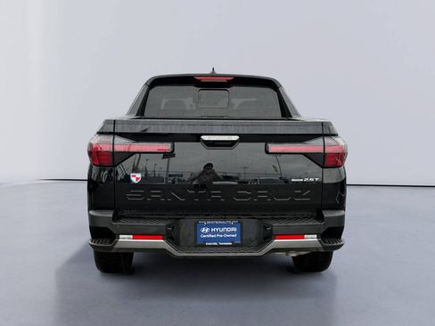 Used 2025 Hyundai Santa Cruz Limited AWD/4WD image 4