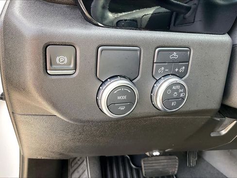 Certified 2023 GMC Sierra 1500 Elevation image 13