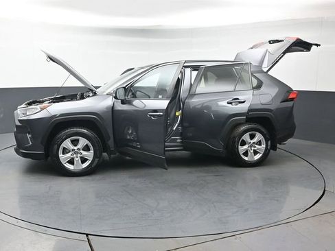 Used 2021 Toyota RAV4 XLE w/ Convenience Package AWD/4WD image 50
