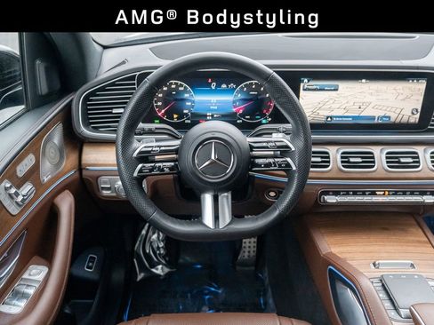 Used 2024 Mercedes-Benz GLS 450 4MATIC image 13