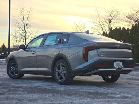 New 2025 Kia K4 LXS image 12
