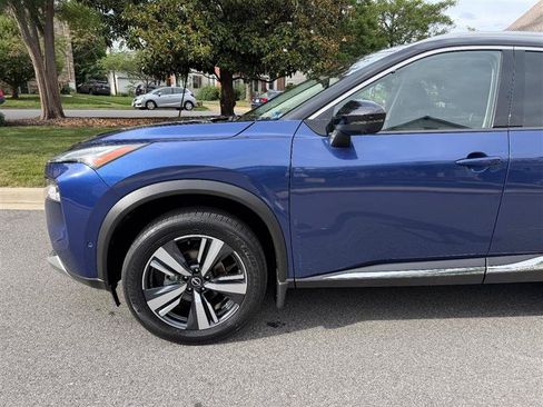 Used 2023 Nissan Rogue Platinum w/ Platinum Premium Package AWD/4WD image 14