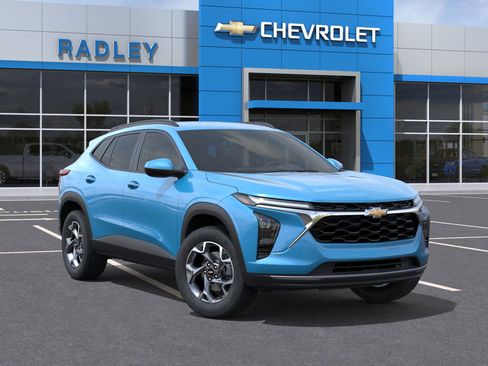 New 2026 Chevrolet Trax LT image 7
