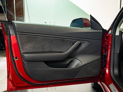 Used 2018 Tesla Model 3 Long Range image 22