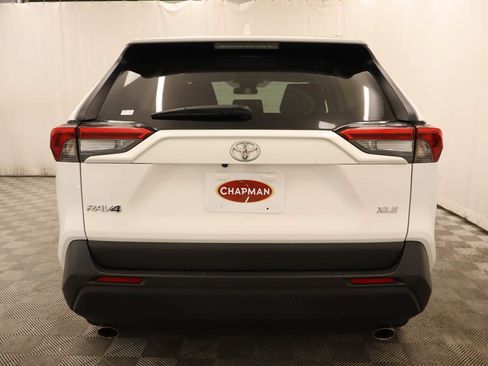 Used 2024 Toyota RAV4 XLE FWD image 5