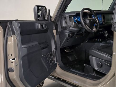 New 2025 Ford Bronco Badlands image 15