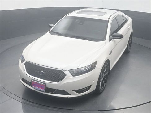 Used 2016 Ford Taurus SHO w/ Equipment Group 401A image 20
