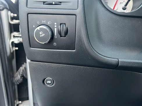 Used 2012 Dodge Challenger R/T image 23