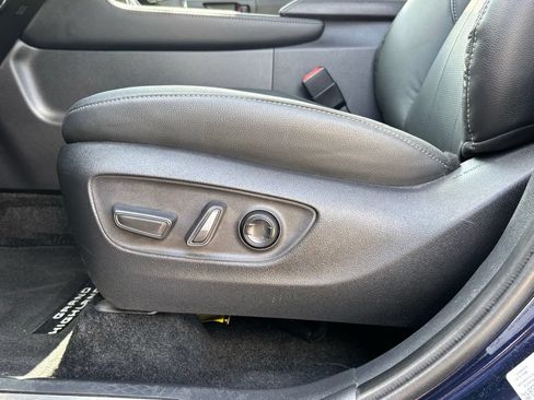 Used 2025 Toyota Grand Highlander FWD image 14