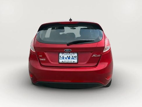 Used 2017 Ford Fiesta SE w/ Equipment Group 201A FWD image 6
