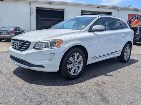 Used 2016 Volvo XC60 T6 Platinum w/ Climate Package FWD image 9