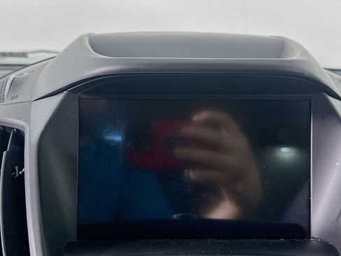 Used 2019 Ford Escape SE FWD image 14