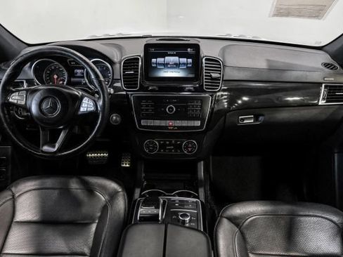 Used 2017 Mercedes-Benz GLS 550 4MATIC image 22