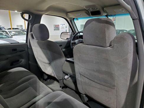 Used 2005 Chevrolet Avalanche LS w/ Onstar Plus Package image 20