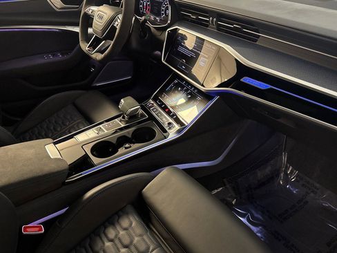 Used 2025 Audi RS 6 performance image 15