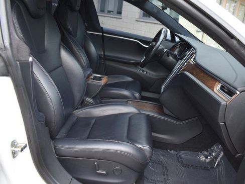 Used 2018 Tesla Model S 100D AWD/4WD image 40