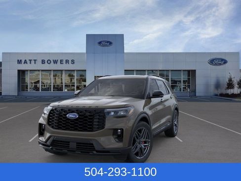 New 2026 Ford Explorer ST-Line w/ ST-Line Street Pack AWD/4WD image 3