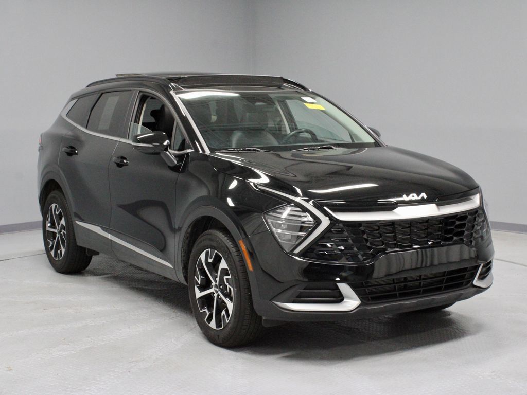 Used 2025 Kia Sportage EX w/ Premium Package AWD/4WD image 1