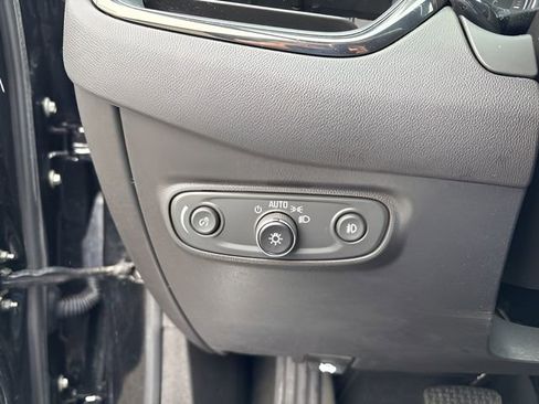Used 2024 Chevrolet Equinox Premier AWD/4WD image 14