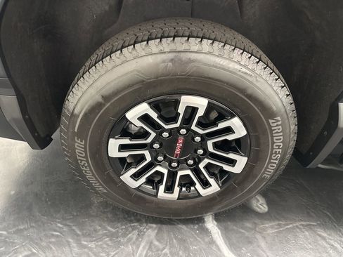 Used 2026 GMC Sierra EV Elevation AWD/4WD image 30