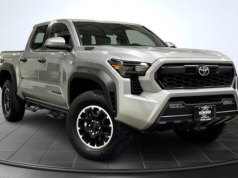 Used 2025 Toyota Tacoma TRD Off-Road w/ TRD Off Road Upgrade Package image 12