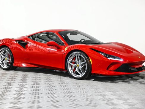 Used 2020 Ferrari F8 Tributo RWD image 5