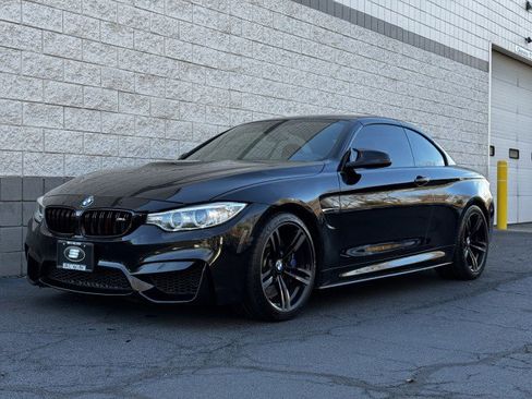 Used 2017 BMW M4 Convertible image 1