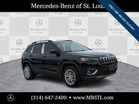 Used 2022 Jeep Cherokee Limited image 1