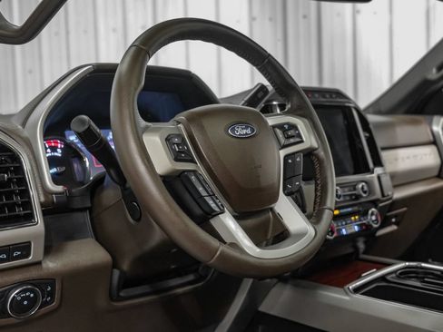 Used 2022 Ford F250 King Ranch w/ King Ranch Ultimate Package AWD/4WD image 14