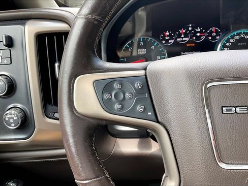 Used 2018 GMC Sierra 1500 Denali w/ Denali Ultimate Package AWD/4WD image 29