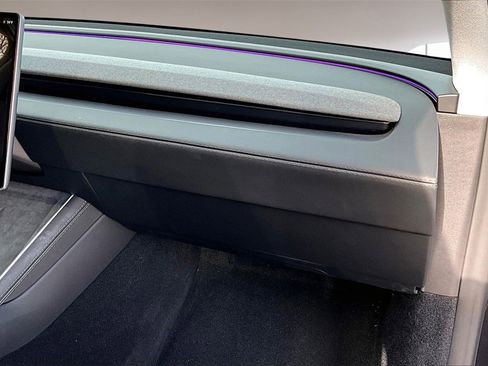 Used 2026 Tesla Model Y AWD image 16