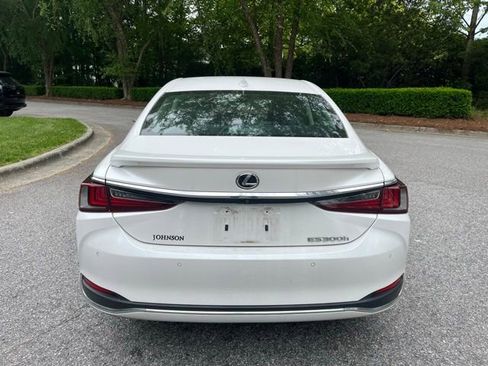 Used 2023 Lexus ES 300h w/ Premium Package FWD image 8