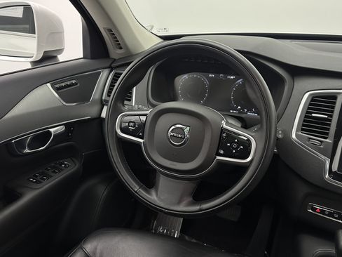 Used 2022 Volvo XC90 T5 Momentum AWD/4WD image 30