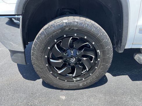 Used 2017 GMC Sierra 1500 SLT AWD/4WD image 18