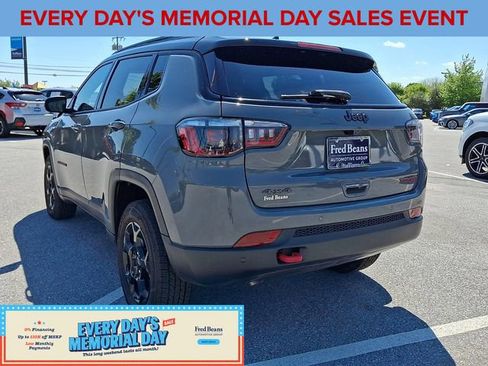 Used 2023 Jeep Compass Trailhawk AWD/4WD image 8