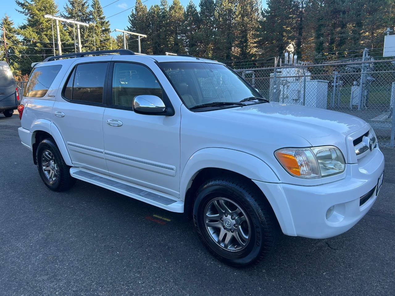 Used 2007 Toyota Sequoia Limited AWD/4WD image 3