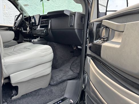 New 2026 GMC Savana 2500 Extended w/ Driver Convenience Package RWD image 19