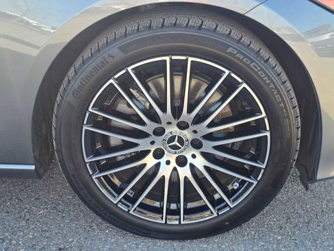 Used 2025 Mercedes-Benz C 300 Sedan image 9