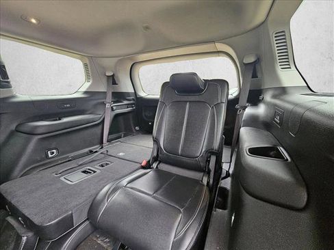 Used 2022 Jeep Grand Cherokee L Limited image 13