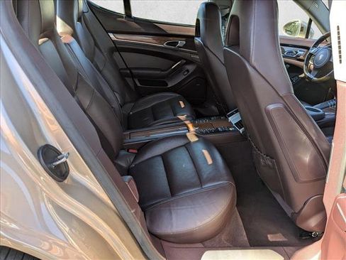 Used 2015 Porsche Panamera S image 17