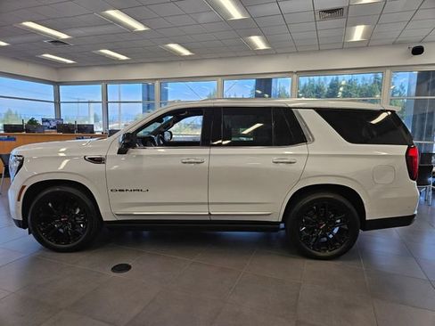 New 2026 GMC Yukon Denali w/ Denali Reserve Package AWD/4WD image 2