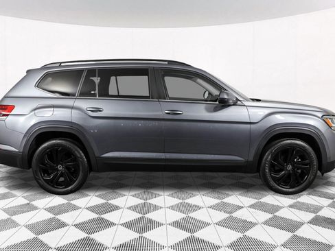 Used 2023 Volkswagen Atlas SE w/ Black Wheel Package AWD/4WD image 14