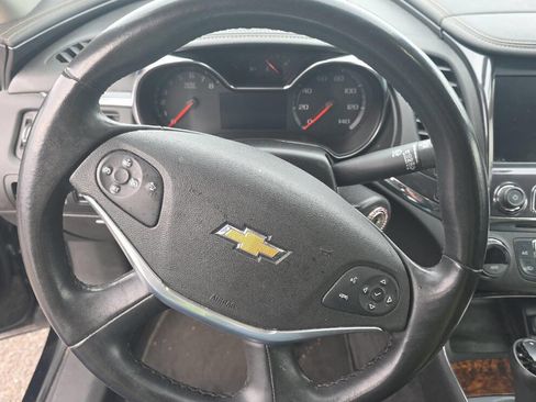 Used 2014 Chevrolet Impala LT image 9