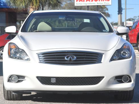 Used 2011 INFINITI G37 Journey w/ Premium Pkg image 3